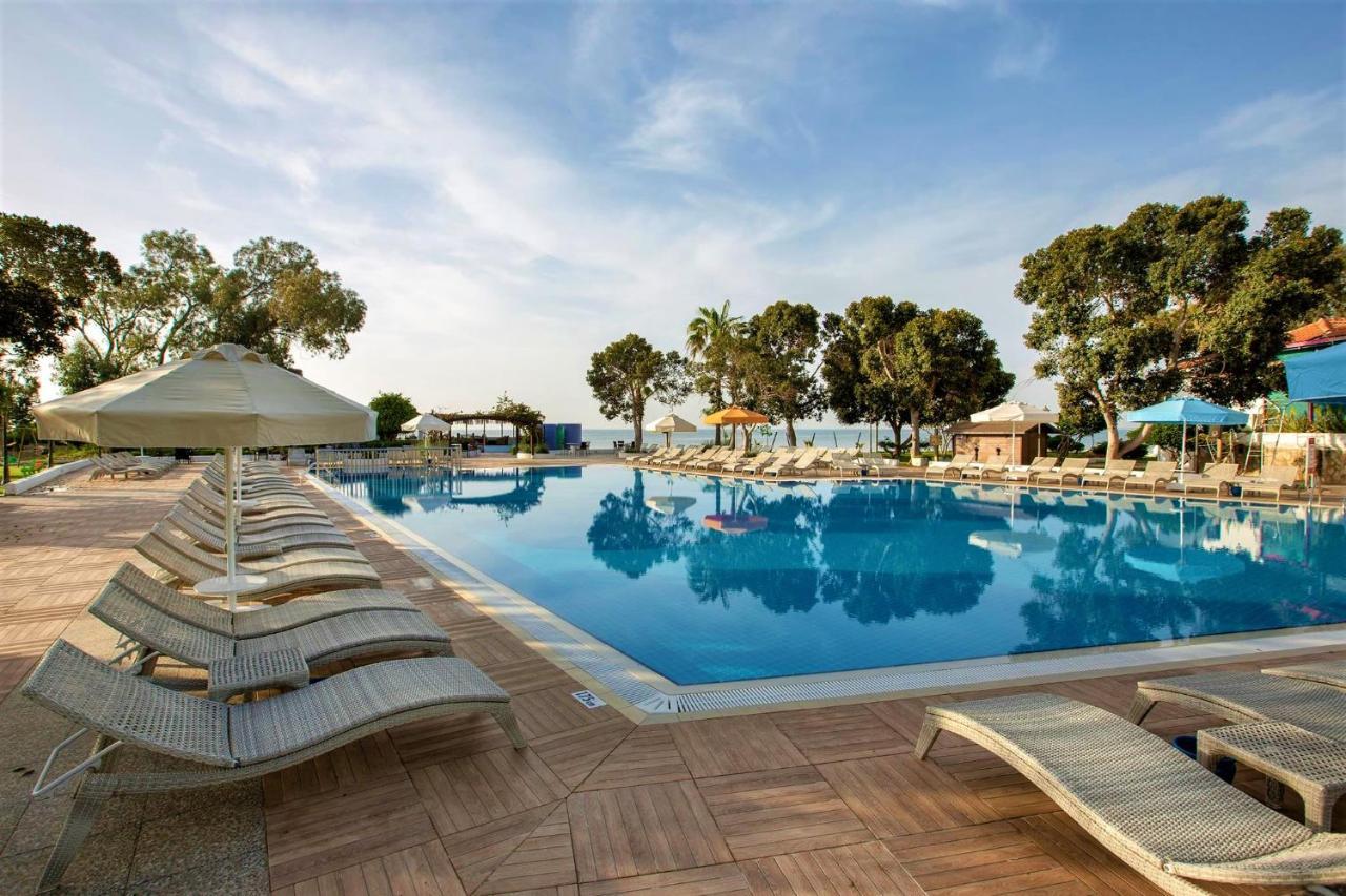 Merit Cyprus Gardens Seafront Resort & Beach & Casino Trikomo Buitenkant foto