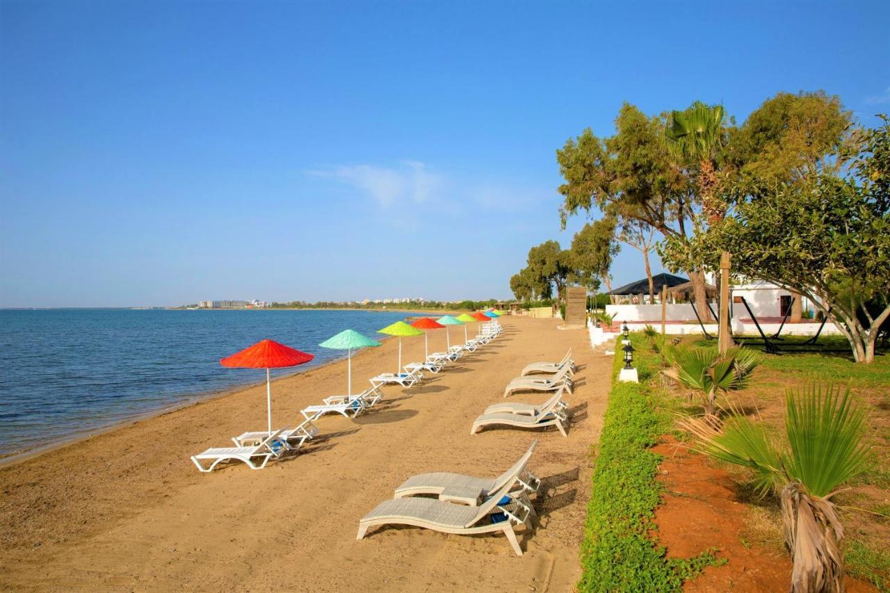 Merit Cyprus Gardens Seafront Resort & Beach & Casino Trikomo Buitenkant foto