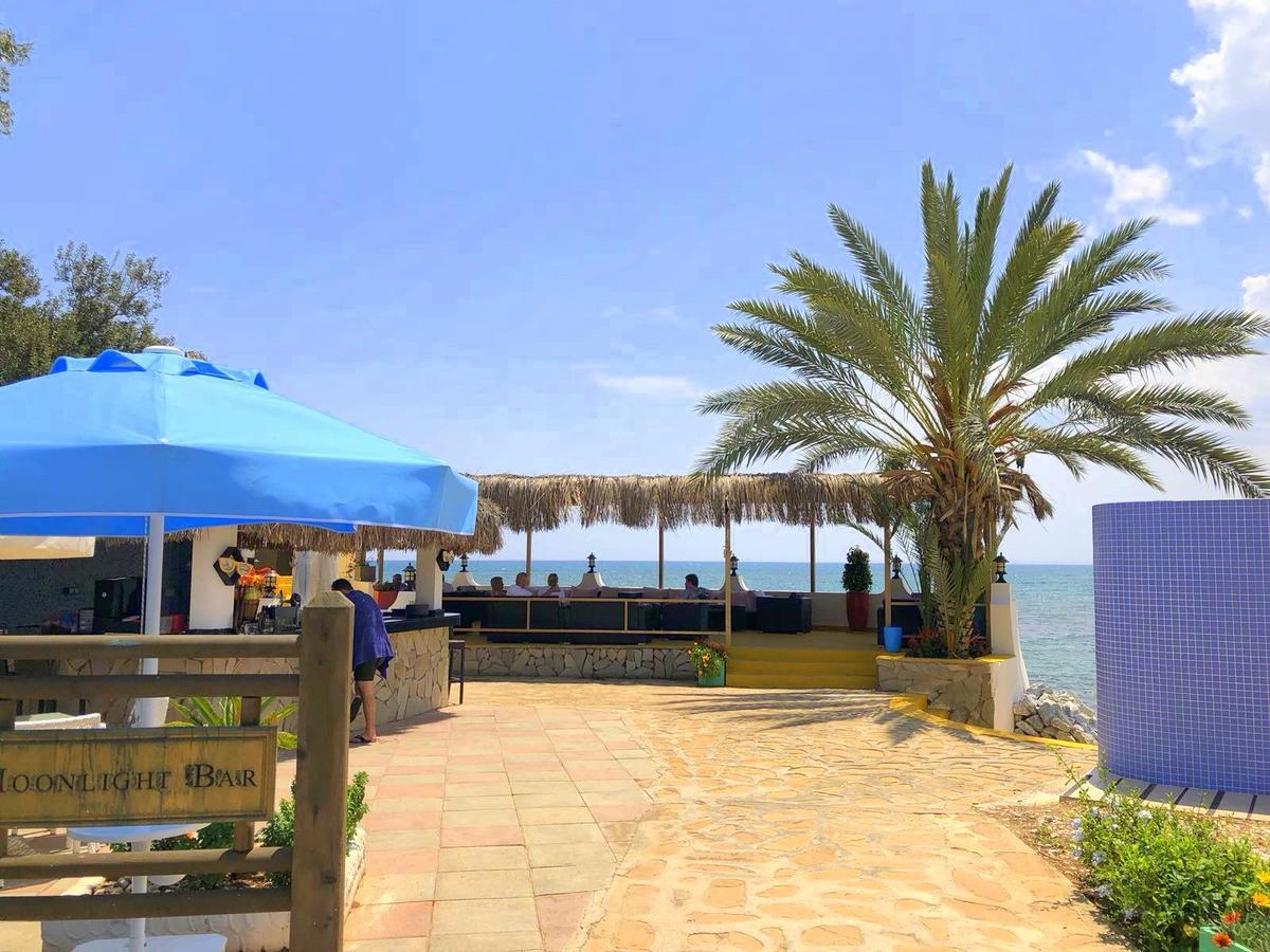 Merit Cyprus Gardens Seafront Resort & Beach & Casino Trikomo Buitenkant foto